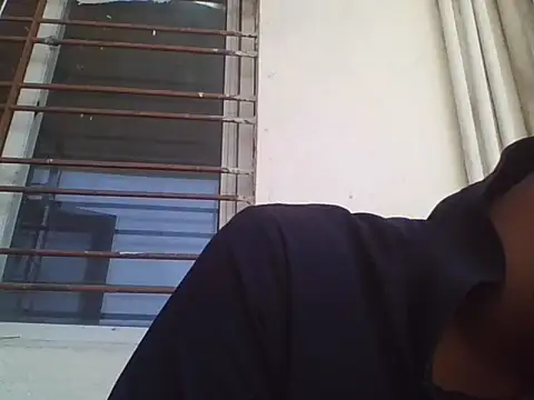 Snapshot of AuntyLover_BhabhiLover_ chatting on February 5, 8:32 am AuntyLover BhabhiLover online show from February 5, 8:32 am