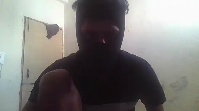 Snapshot of AuntyLover_BhabhiLover_ chatting on February 10, 4:52 am AuntyLover BhabhiLover online show from February 10, 4:52 am