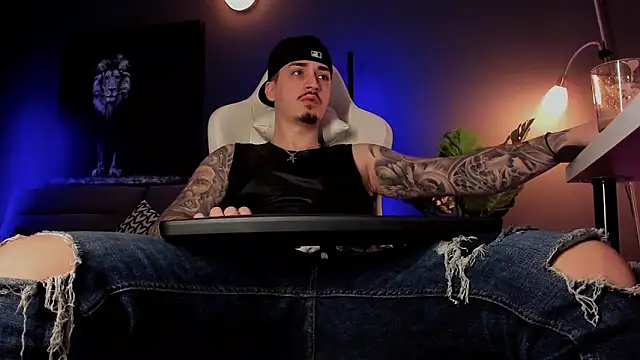 uptomatty online show from March 23, 8:31 am