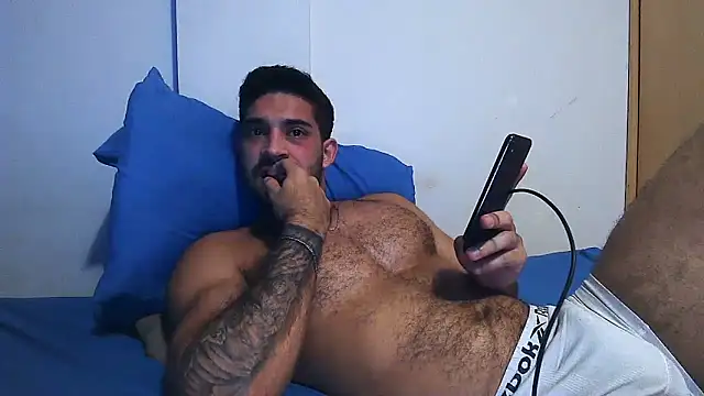 macho fit online show from April 3, 7:10 pm