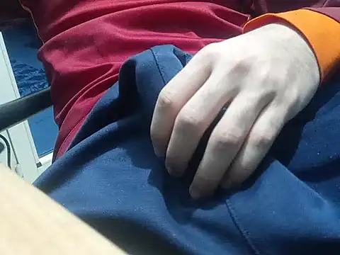 SALLY OMAR  online show from April 4, 8:06 pm