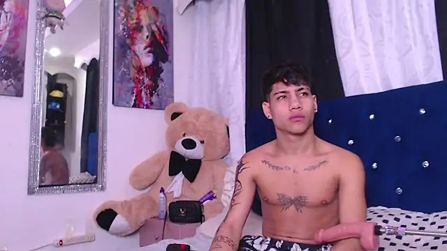 Snapshot of Sexys_Boys_Hot1 chatting on September 28, 5:16 am Sexys Boys Hot1 online show from September 28, 5:16 am