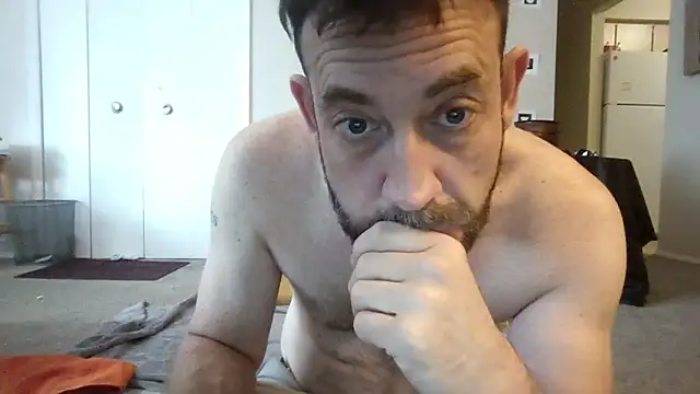 rickydickyskull online show from December 4, 7:10 pm