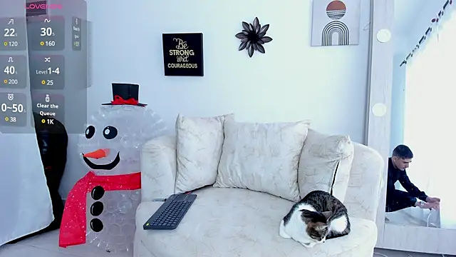 Snapshot of PhilipRich chatting on December 24, 2:33 pm PhilipRich online show from December 24, 2:33 pm