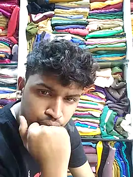 Snapshot of heartless__95 chatting on February 18, 5:00 pm heartless 95 online show from February 18, 5:00 pm