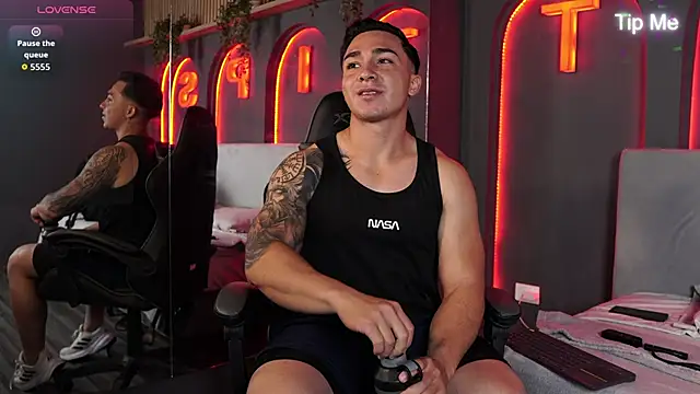 Ryan Hunt online show from December 18, 2:13 pm