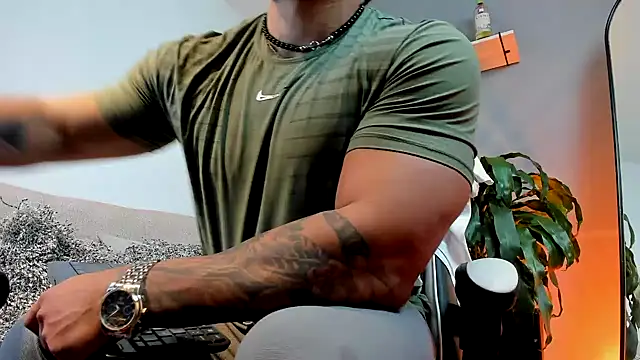 jaxon colton online show from January 9, 1:39 am