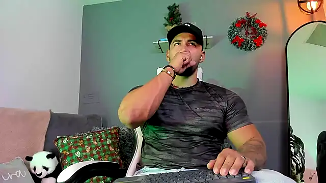 jaxon colton online show from December 13, 4:11 am