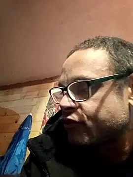 Buffshagswell online show from December 4, 11:50 am