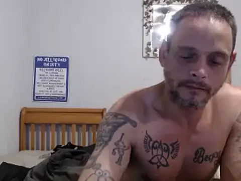 Buffshagswell online show from December 3, 8:06 pm