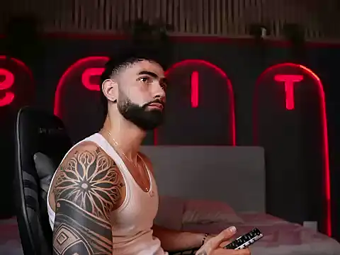 Austin bolt online show from November 13, 3:44 am