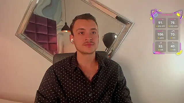 Snapshot of Desmon_Clark chatting on September 10, 11:36 pm Desmon Clark online show from September 10, 11:36 pm