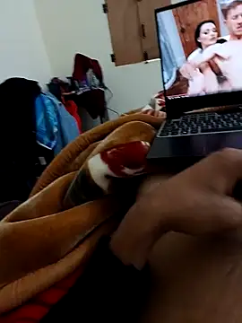 Snapshot of Pussy__1lover69 chatting on January 3, 10:52 am Pussy 1lover69 online show from January 3, 10:52 am