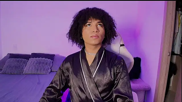 Ambar Collingg online show from November 19, 9:47 pm