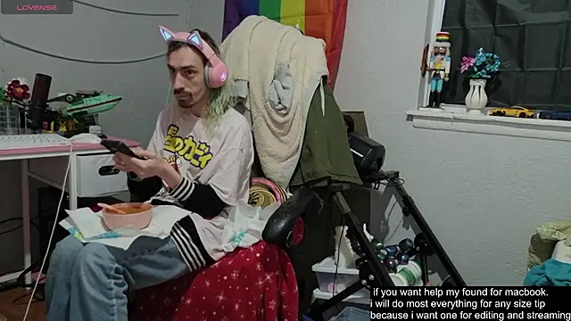 tallnerdyguy online show from October 31, 2:24 am