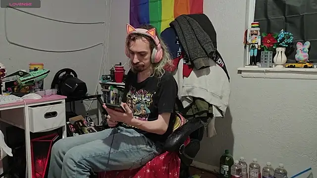 tallnerdyguy online show from January 13, 4:39 am