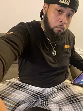 Snapshot of Pap1_Champo chatting on February 2, 7:52 am Pap1 Champo online show from February 2, 7:52 am