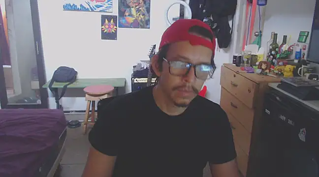Snapshot of Pit_xxz chatting on February 11, 6:01 pm Pit xxz online show from February 11, 6:01 pm