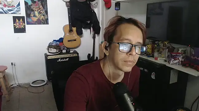 Snapshot of Pit_xxz chatting on December 7, 4:03 pm Pit xxz online show from December 7, 4:03 pm