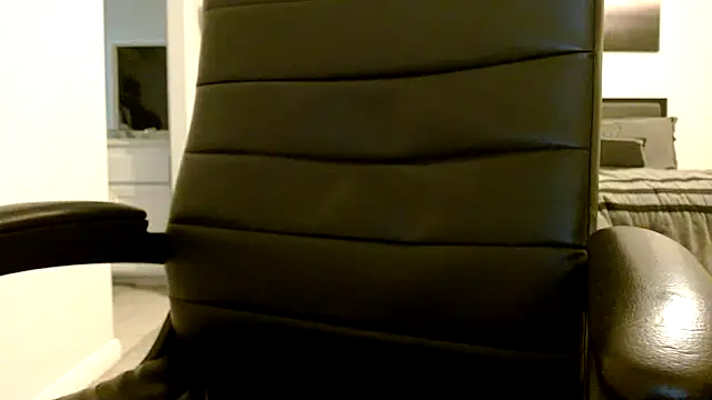 GirthBullger4You online show from September 22, 5:51 am