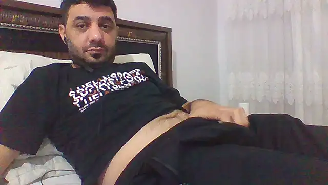 Snapshot of Sexyy_Mann34 chatting on October 10, 8:13 pm Sexyy Mann34 online show from October 10, 8:13 pm