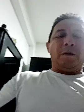 Snapshot of luchoarr chatting on January 12, 11:36 pm luchoarr online show from January 12, 11:36 pm