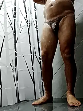 Snapshot of luchoarr chatting on January 9, 11:45 pm luchoarr online show from January 9, 11:45 pm