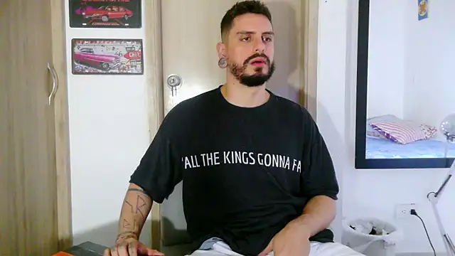 Aaron kwok28 online show from March 26, 1:43 am