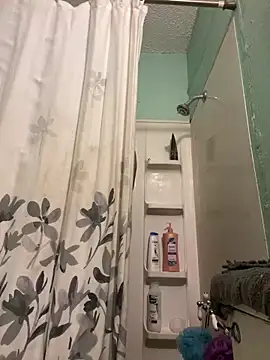 yomanfriend online show from October 5, 7:18 pm