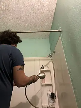 yomanfriend online show from December 24, 9:00 pm