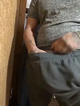 yomanfriend online show from December 15, 3:31 pm