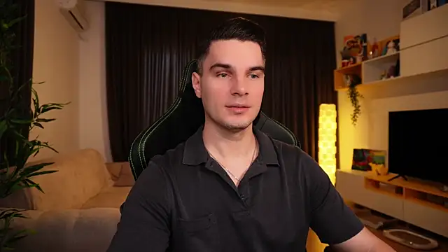 Snapshot of billypassion chatting on February 24, 5:54 am billypassion online show from February 24, 5:54 am