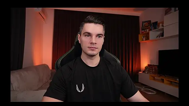 Snapshot of billypassion chatting on January 31, 4:58 am billypassion online show from January 31, 4:58 am