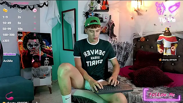 flowers18 online show from November 4, 11:17 pm