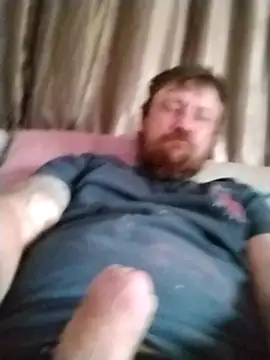 hornygiltz92 online show from April 9, 7:42 pm