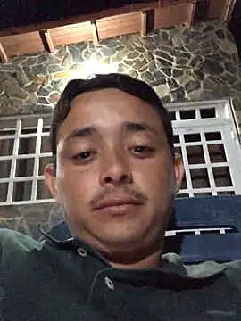 isacalejandroo online show from February 9, 1:01 am