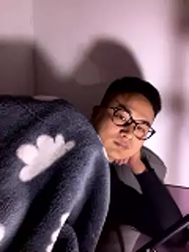 lixiaoshuai8 online show from January 8, 3:17 pm