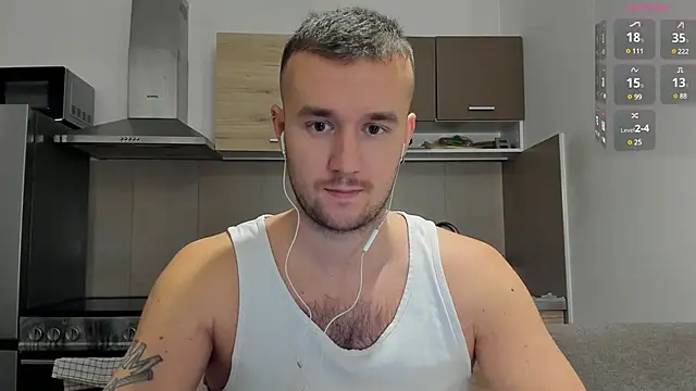 Snapshot of cute_mark chatting on February 17, 7:42 pm cute mark online show from February 17, 7:42 pm