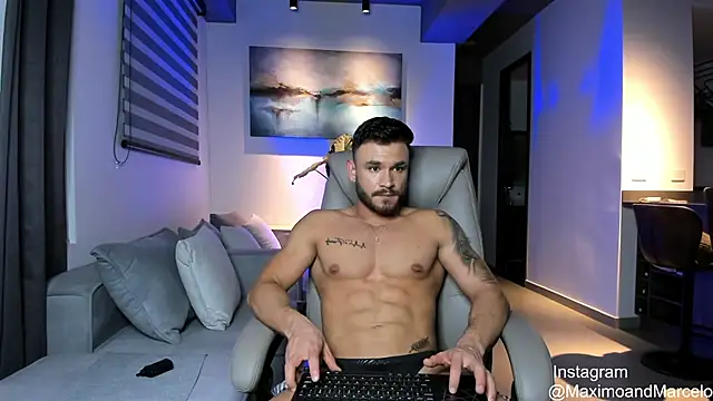 Maximo Marcelo online show from March 13, 11:16 pm