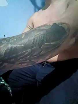 Javierhot666 online show from April 6, 7:36 pm