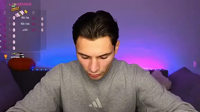 denlover1 online show from October 8, 11:36 am