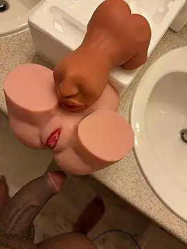 MaterialGolan online show from February 7, 2:40 am