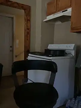 prettyrichie online show from April 13, 5:02 pm