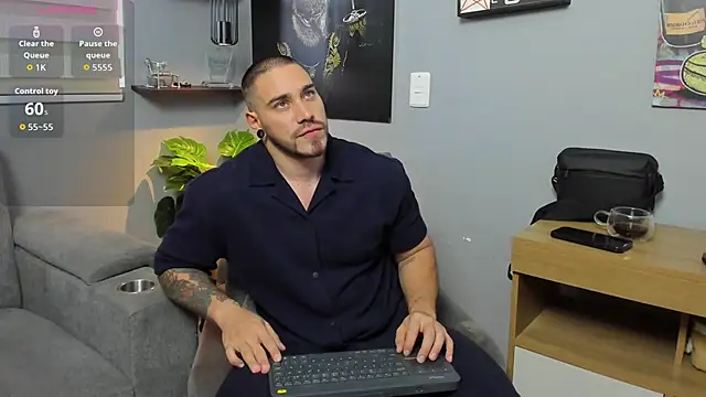 Giorgio-Leone online show from October 19, 7:39 pm