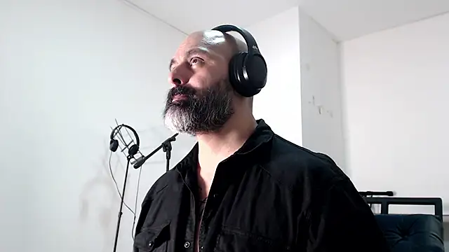 Gabriel Harmant online show from March 21, 4:06 am