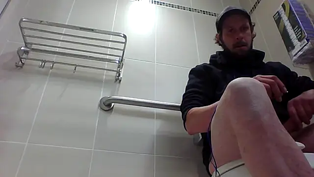 axelongshaft69 online show from January 11, 12:26 am