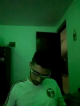 Jestebanano online show from November 8, 11:30 pm