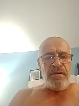 Snapshot of geilerschwanz64 chatting on September 30, 10:19 am geilerschwanz64 online show from September 30, 10:19 am