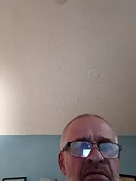 Snapshot of geilerschwanz64 chatting on January 29, 7:15 am geilerschwanz64 online show from January 29, 7:15 am