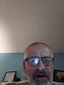 Snapshot of geilerschwanz64 chatting on January 24, 12:42 am geilerschwanz64 online show from January 24, 12:42 am